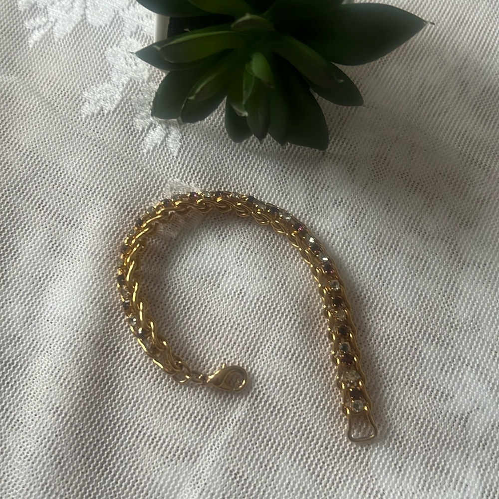 Gold tone tennis bracelet purple white rhinestone 7.5” long